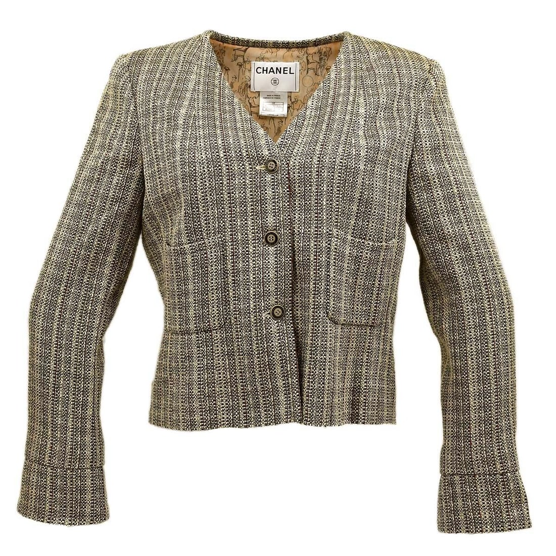 Chanel Vintage Beige Collarless Jacket 03P Size 44: Chanel Vintage Beige Collarless Jacket 03P Size 44 Elevate your wardrobe with this vintage Chanel collarless jacket in a sophisticated beige hue. Crafted from a luxurious blend of 63% silk, 17% cotton