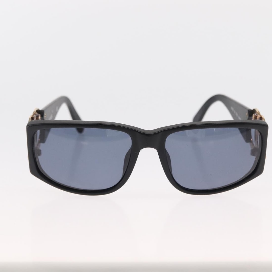 Black Plastic Sunglasses with Chanel CC Logo for Women (1 of 13)