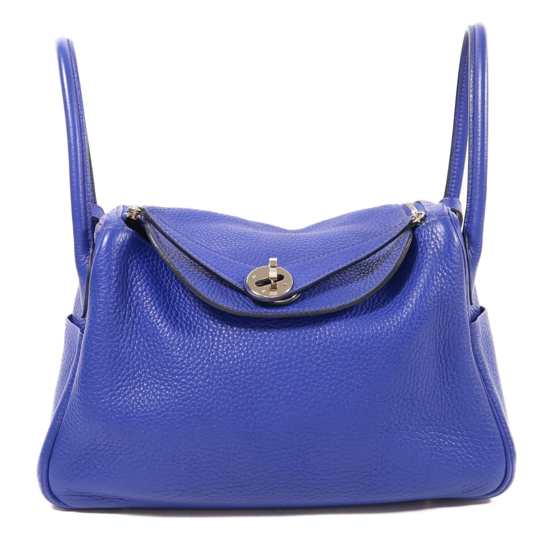 Lindy 26 Blue Calfskin Shoulder Bag by Hermes with Palladium Hardware: Lindy 26 Blue Calfskin Shoulder Bag by Hermes with Palladium Hardware Elevate your style with this stunning HERMES Lindy 26 2 Way Shoulder Bag. Crafted from luxurious calfskin (cowhide) in a vibrant B