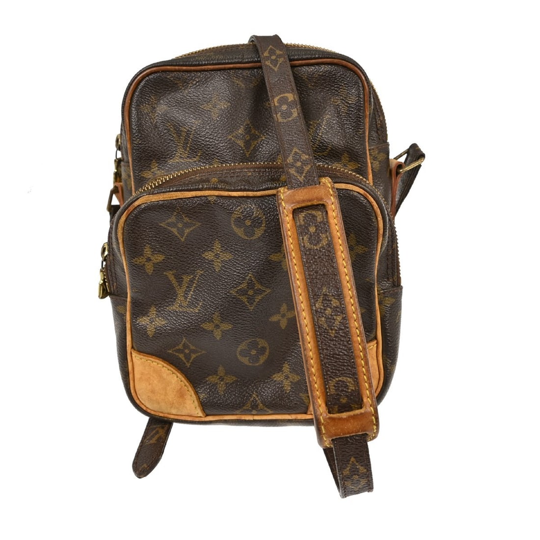 Louis Vuitton Amazon Monogram Canvas Crossbody Bag M45236: Louis Vuitton Amazon Monogram Canvas Crossbody Bag M45236 This Louis Vuitton Amazon crossbody bag features the iconic monogram canvas leather exterior, complemented by a brown canvas leather strap and