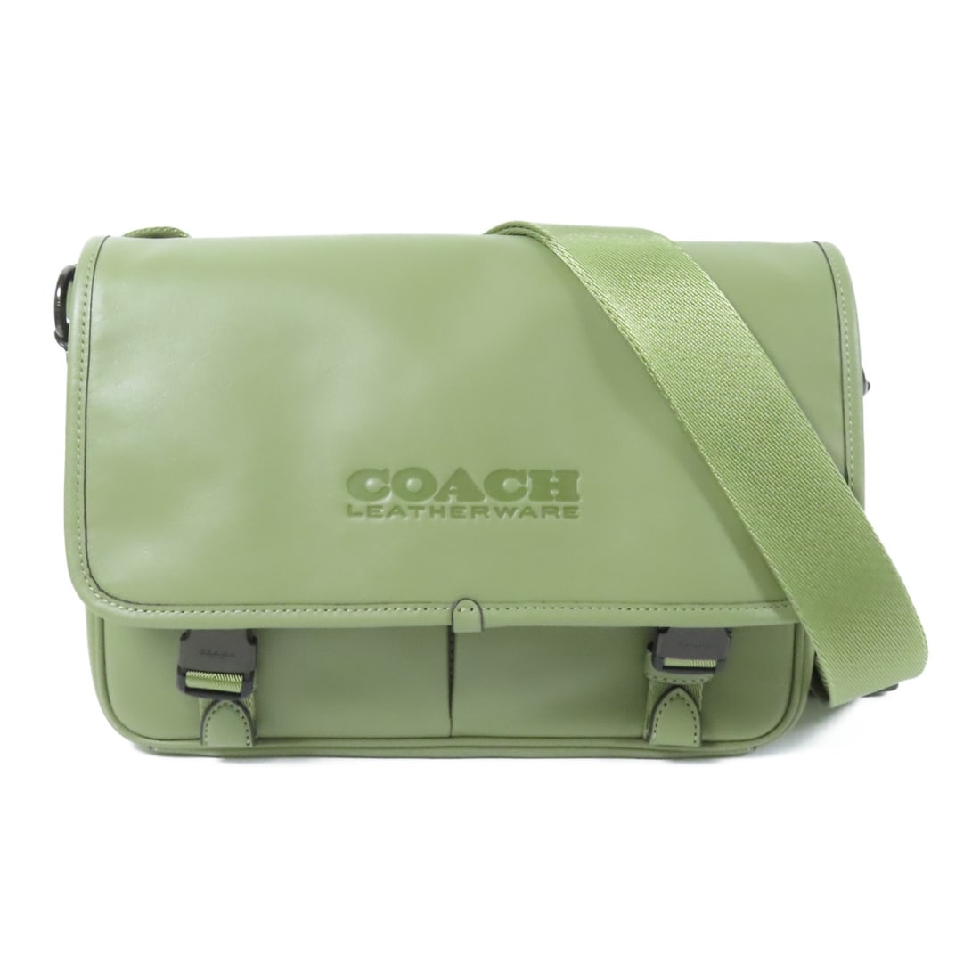 COACH Green Calfskin Leather Shoulder Bag USA: COACH Green Calfskin Leather Shoulder Bag USA Elevate your style with this stunning COACH Shoulder Bag, expertly crafted from premium calfskin leather in a vibrant green hue. This bag features a sleek