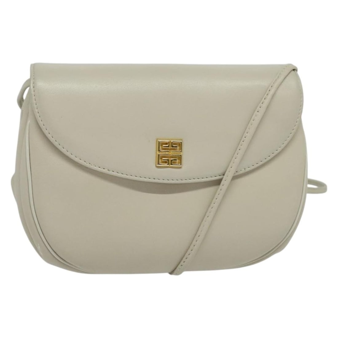 Givenchy 4G White Leather Shoulder Bag Model BA3655 France: Givenchy 4G White Leather Shoulder Bag Model BA3655 France The Givenchy 4G shoulder bag is crafted from white leather and features gold-tone accents. Designed for women, this model BA3655 offers a sty