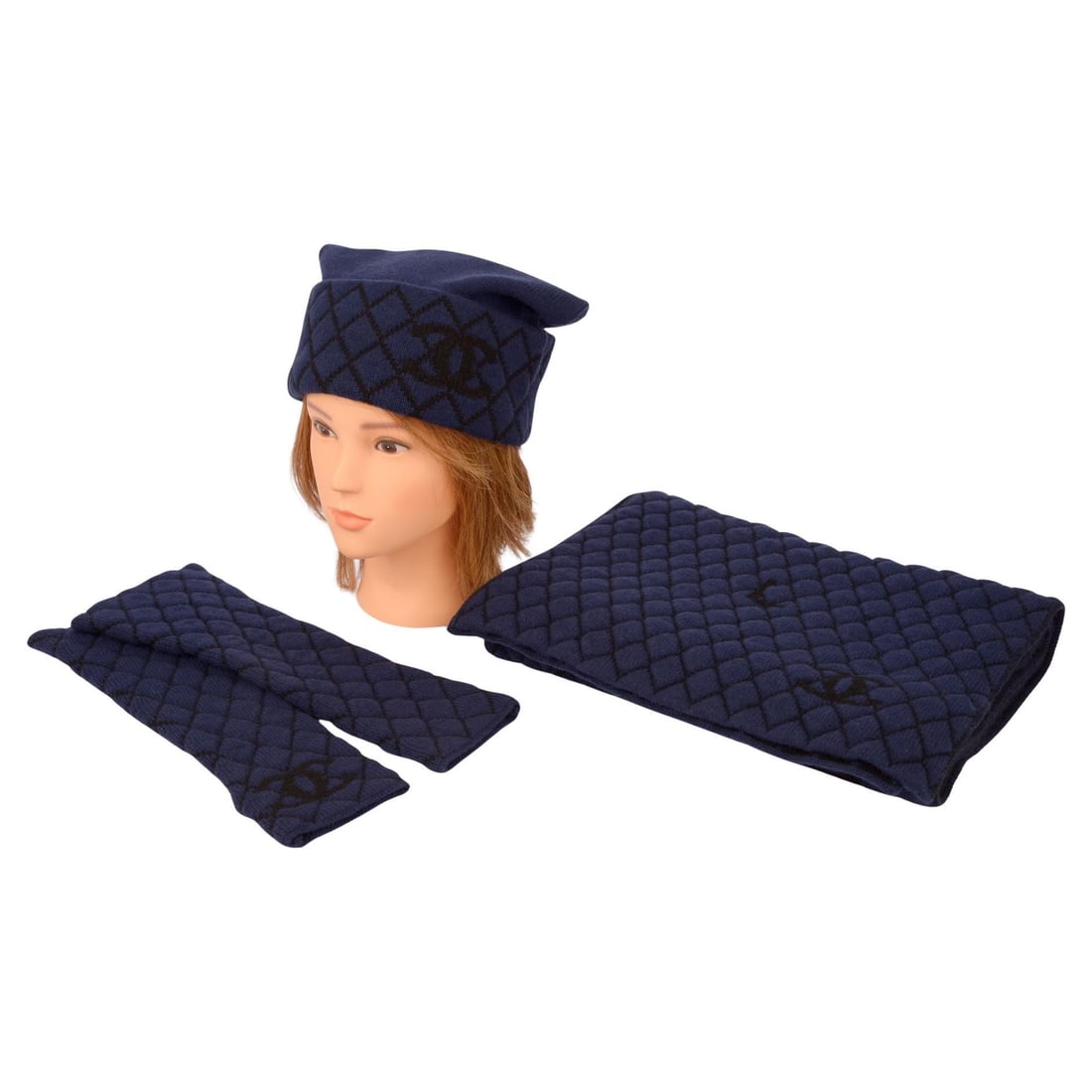 Chanel Navy Knit Hat Gloves Scarf Set Italy 21st Century: Chanel Navy Knit Hat Gloves Scarf Set Italy 21st Century Elevate your winter wardrobe with this exquisite Chanel Navy Hat, Gloves, and Scarf Knit Set. Crafted in Italy, this luxurious set showcases a