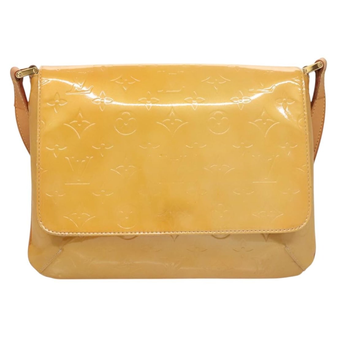 Thompson Street Beige Patent Leather Shoulder Bag by Louis Vuitton: Thompson Street Beige Patent Leather Shoulder Bag by Louis Vuitton The Louis Vuitton Thompson Street Handbag in Monogram Vernis features a beige patent leather exterior and is designed for women. This