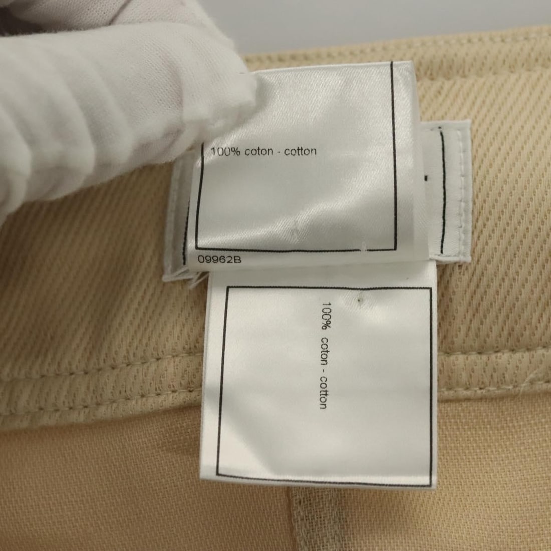 Authentic CHANEL Beige Canvas Skirt with CC Logo Made in Italy - 15