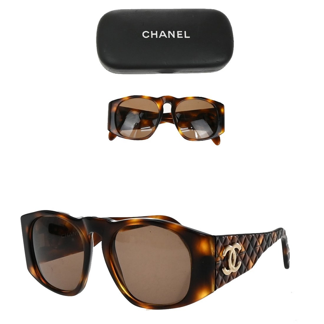 Chanel Matelasse Brown Plastic Sunglasses with CC Logo for Women: Chanel Matelasse Brown Plastic Sunglasses with CC Logo for Women These Chanel CC Logo Matelasse sunglasses feature a classic brown plastic frame and are designed for women. Made in Italy, they showcas