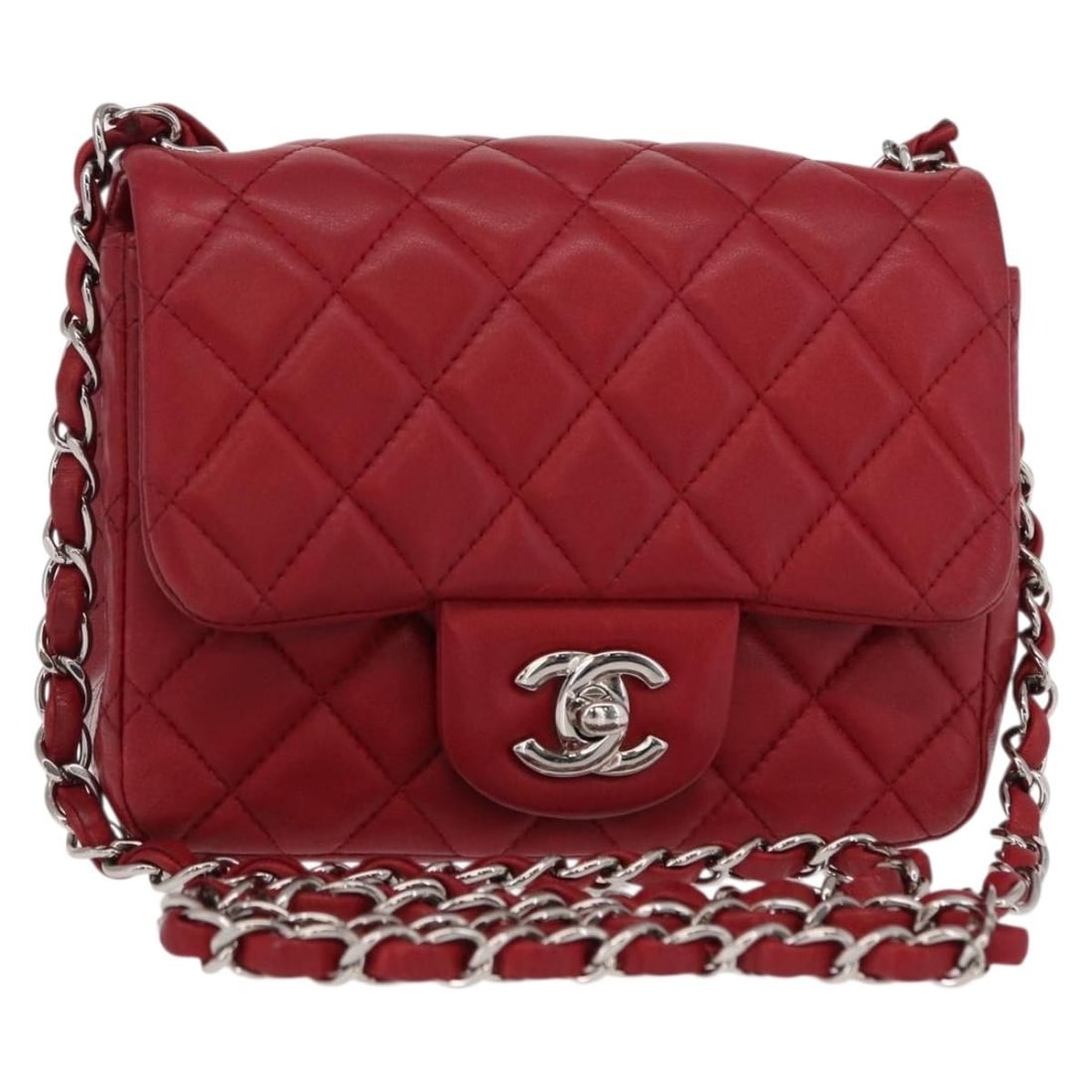 CHANEL Mini Materasse 17 Red Lamb Skin Shoulder Bag Authentic: CHANEL Mini Materasse 17 Red Lamb Skin Shoulder Bag Authentic This elegant CHANEL Mini Materasse 17 Chain Shoulder Bag is crafted from luxurious lamb skin in a striking red and silver color combinatio