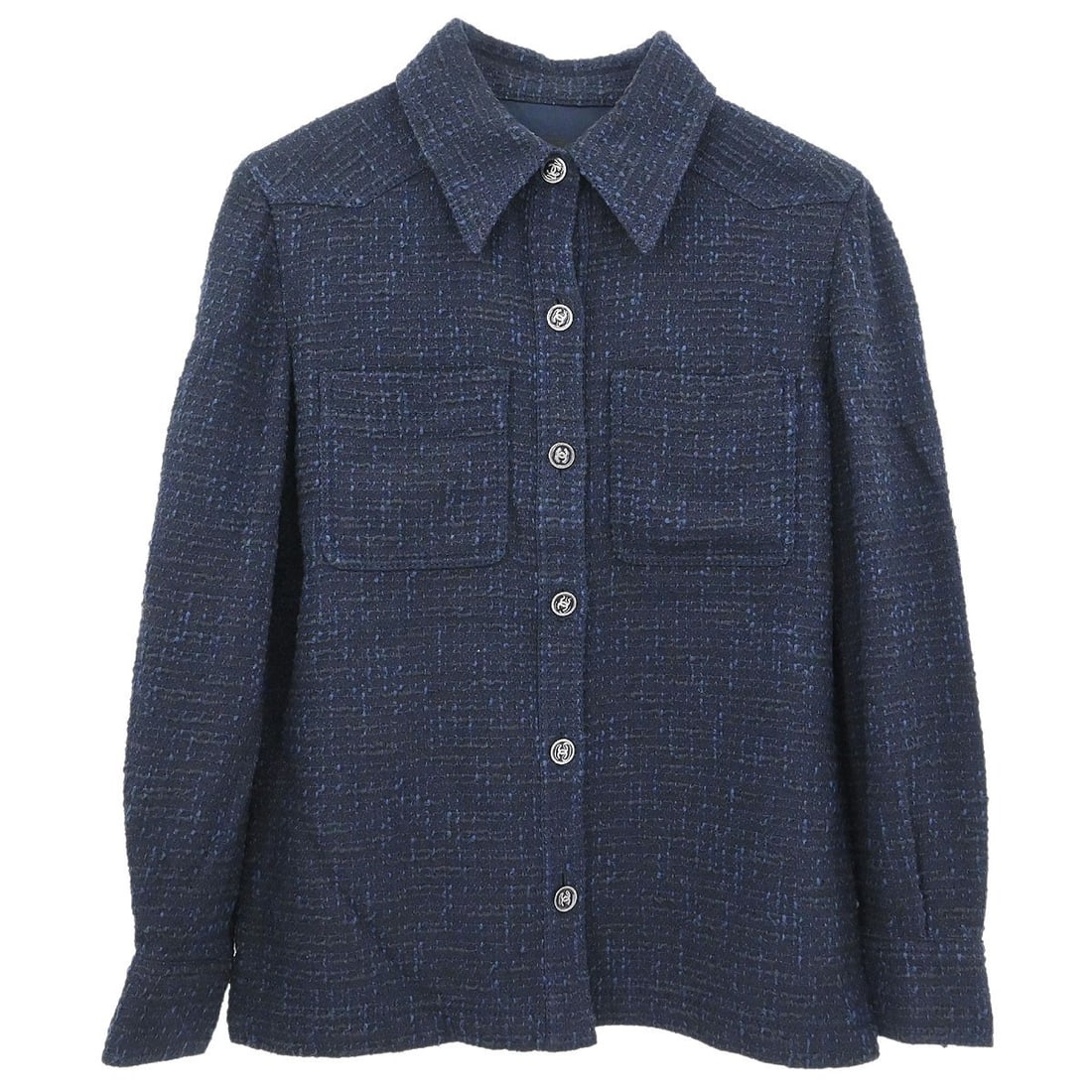 Navy Wool Blend Collared Jacket by Chanel Size 38 01P Single Breasted: Navy Wool Blend Collared Jacket by Chanel Size 38 01P Single Breasted This Chanel single-breasted jacket in navy features a mid-length cut with long sleeves and a collared design. Crafted from a blend