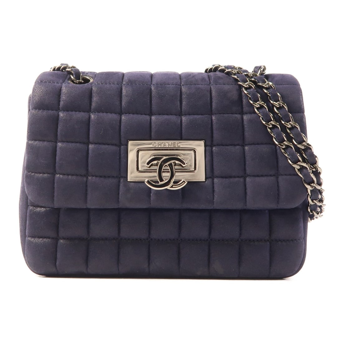 CHANEL Navy Calfskin Shoulder Bag with Silver Hardware: CHANEL Navy Calfskin Shoulder Bag with Silver Hardware Elevate your style with this elegant CHANEL CC Shoulder Bag, meticulously crafted from premium calfskin leather in a sophisticated navy hue. Desi