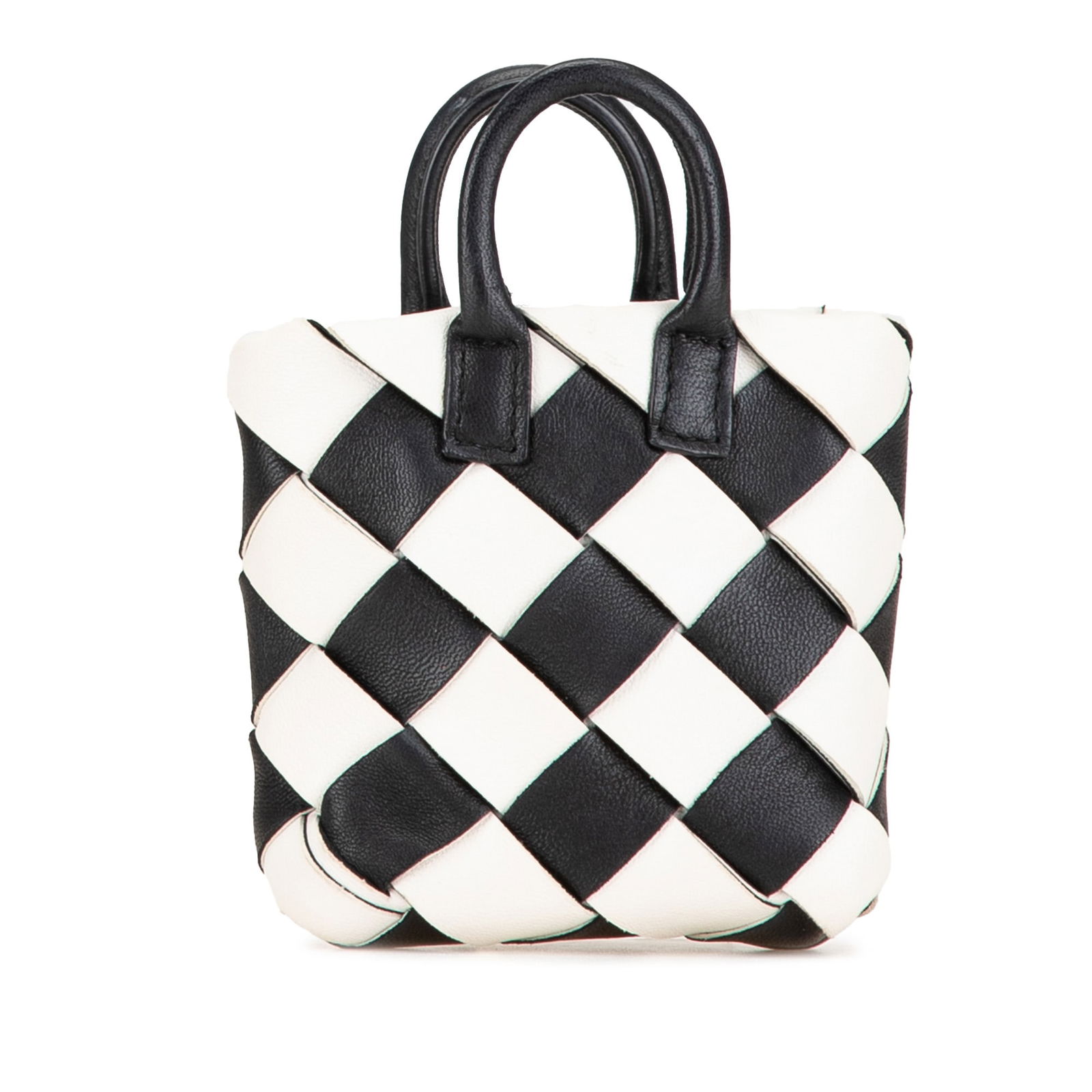 Bottega Veneta Nappa Intrecciato Maxi Cabat Bag Charm Black Leather: Bottega Veneta Nappa Intrecciato Maxi Cabat Bag Charm Black Leather Enhance your accessory collection with this exquisite Bottega Veneta Nappa Intrecciato Maxi Cabat Bag Charm. Crafted in Italy, this