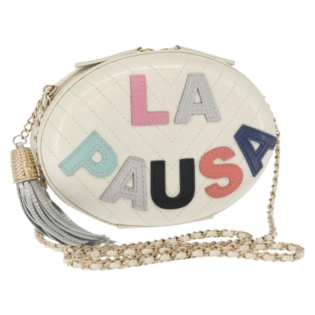 Chanel La Pausa White Chevron Lambskin Applique Evening Handbag: Chanel La Pausa White Chevron Lambskin Applique Evening Handbag This Chanel La Pausa Evening Bag features a chevron pattern in white lambskin leather with applique detailing. Designed for women, the b