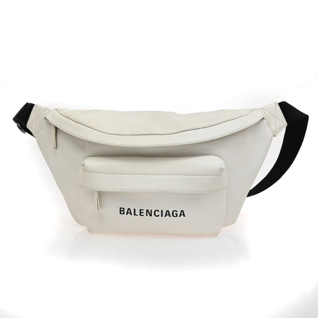 Balenciaga Everyday White Leather Waist Bag for Women: Balenciaga Everyday White Leather Waist Bag for Women The Balenciaga Everyday Waist Bag is crafted from white leather and designed for women. It features a sleek silhouette and practical dimensions, o