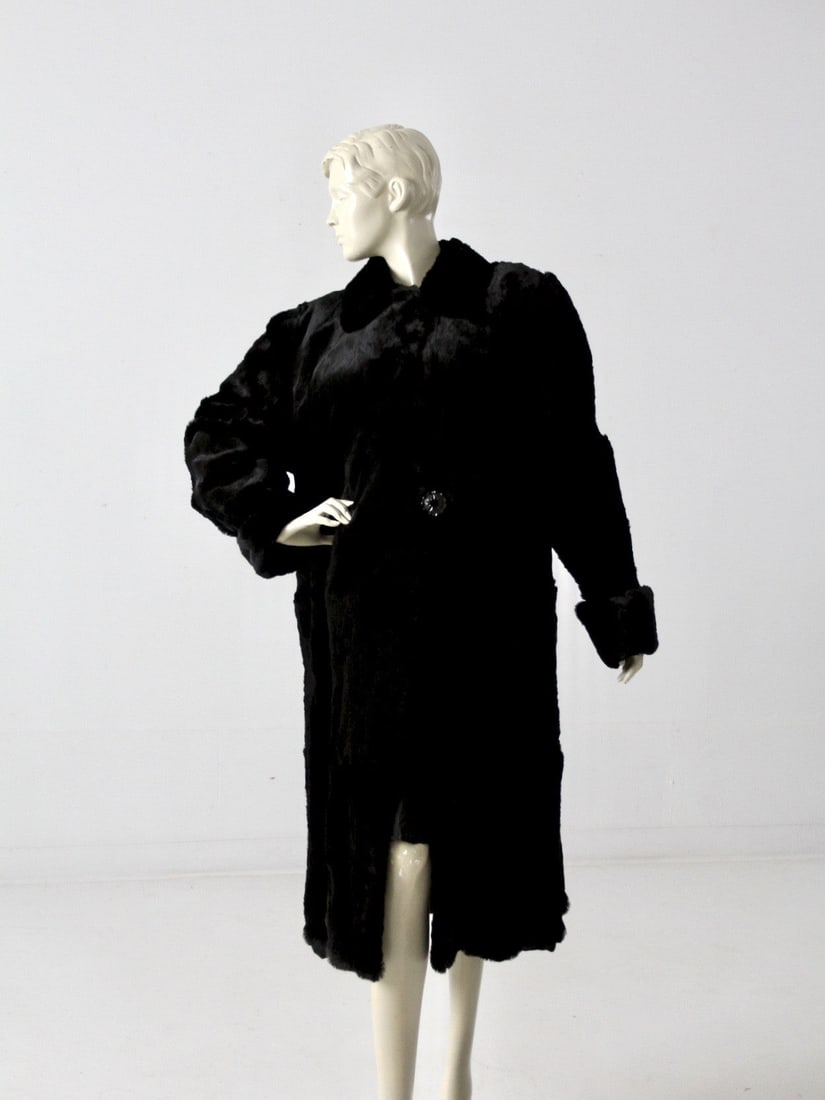 1930s Vintage Black Sheared Beaver Fur Coat by The Vogue Fine Furs (1 of 9)