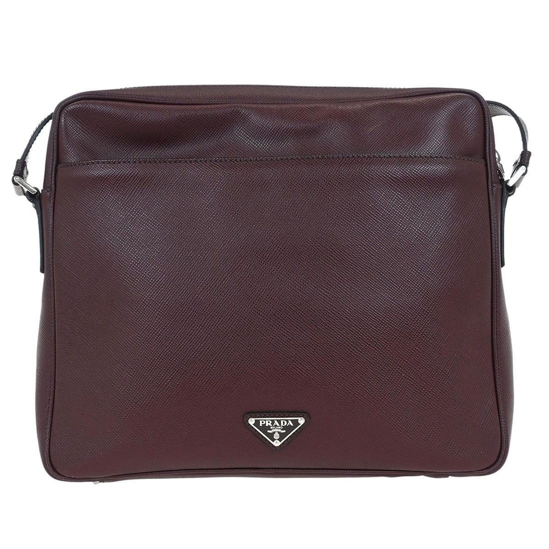 Prada Saffiano Lux Bordeaux Leather Messenger Bag 180: Prada Saffiano Lux Bordeaux Leather Messenger Bag 180 This Prada Bordeaux Shoulder Bag is a stylish and functional accessory perfect for casual outings. Crafted from high-quality leather, it features