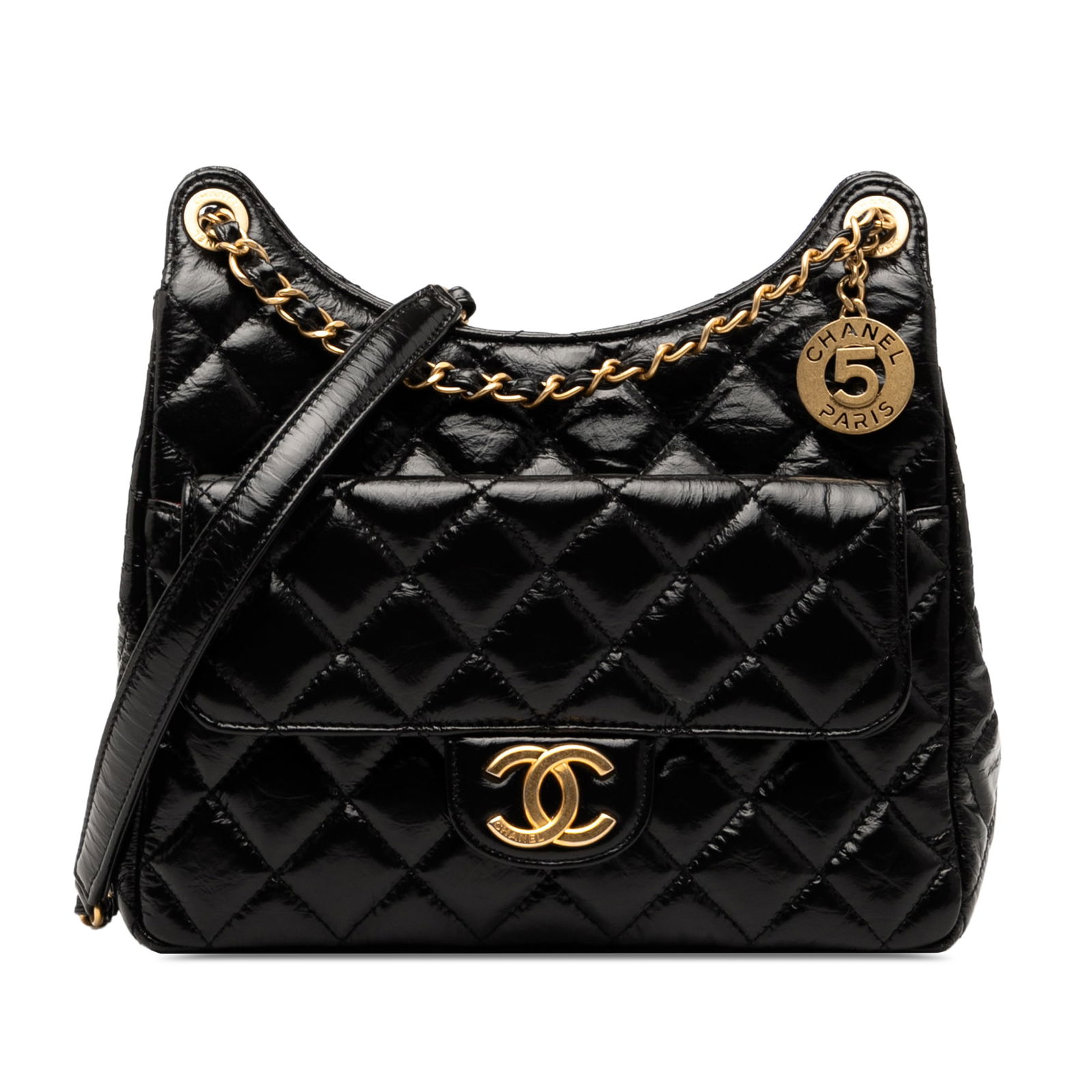 Chanel Medium Wavy CC Hobo Bag in Black Shiny Calfskin: Chanel Medium Wavy CC Hobo Bag in Black Shiny Calfskin Introducing the Chanel Medium Shiny Crumpled Calfskin Wavy CC Hobo, a sophisticated accessory crafted from luxurious shiny leather. This stylish