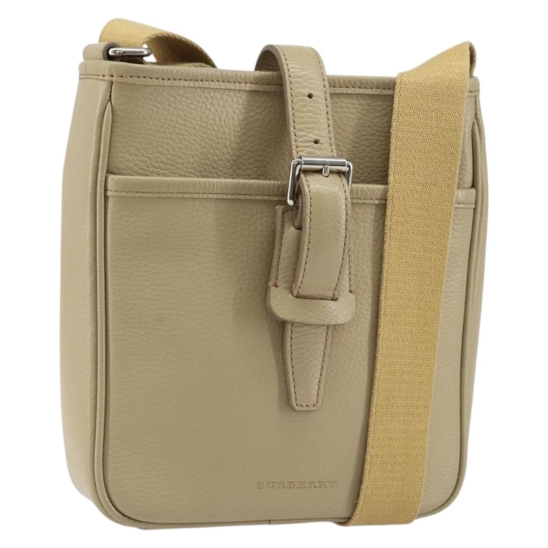 BURBERRY Beige Leather Shoulder Bag Silver Hardware Auth ka786: BURBERRY Beige Leather Shoulder Bag Silver Hardware Auth ka786 This Burberry shoulder bag combines elegance and practicality with its luxurious leather exterior in a sophisticated beige and silver col