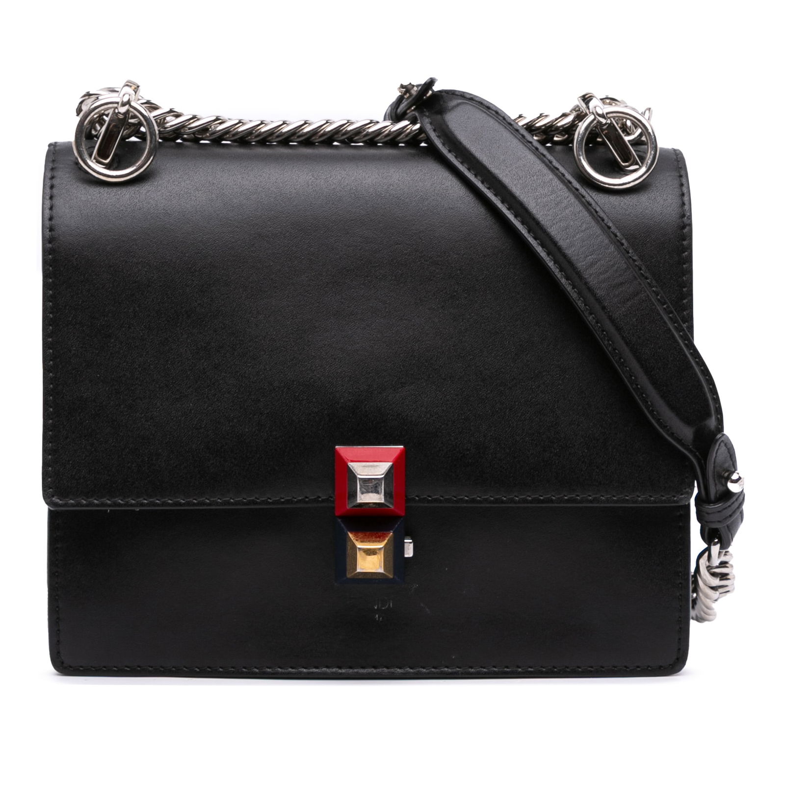 Fendi Small Leather Kan I Crossbody Bag Black Italy: Fendi Small Leather Kan I Crossbody Bag Black Italy The Fendi Small Leather Kan I Crossbody is a stylish accessory crafted from high-quality leather. This elegant bag features a chain link shoulder st