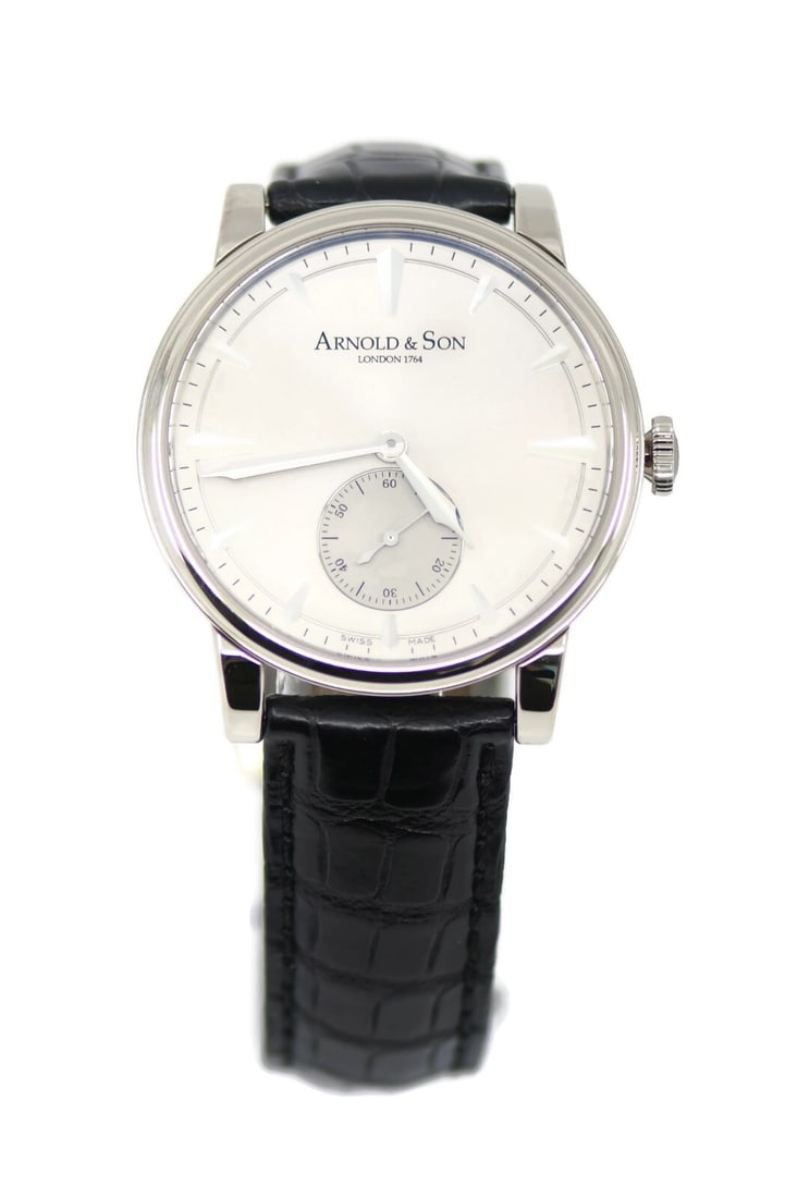 Arnold & Son HMS1 18K White Gold Watch 40mm with Box and Papers: Arnold & Son HMS1 18K White Gold Watch 40mm with Box and Papers Experience the elegance of the Arnold & Son HMS1 wristwatch, crafted in luxurious 18K white gold. This pre-owned timepiece showcases a s