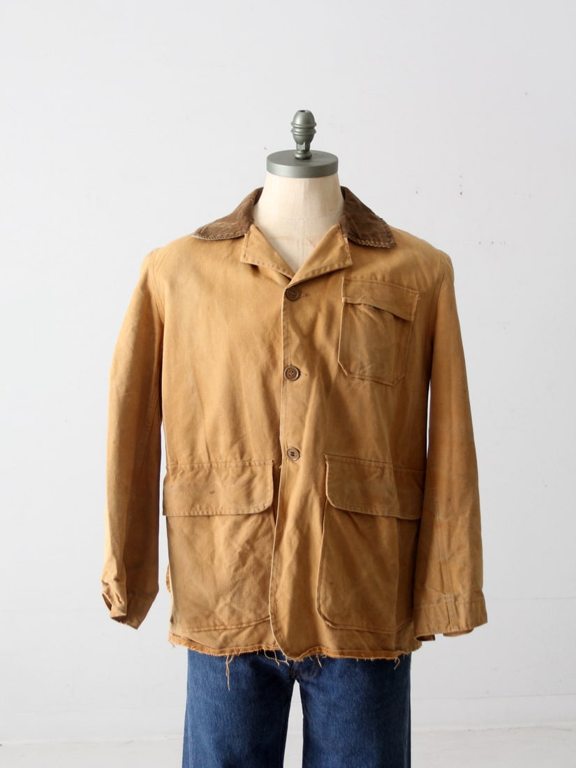 1930s Pontiac Sportswear Vintage Canvas Hunting Coat with Corduroy Trim: 1930s Pontiac Sportswear Vintage Canvas Hunting Coat with Corduroy Trim Presenting a vintage 1930s Pontiac Sportswear canvas hunting coat, a timeless piece that embodies classic Americana. This herita