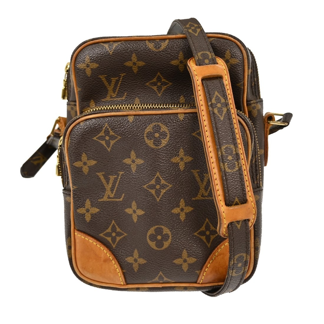 Louis Vuitton Amazone Monogram Canvas Leather Medium Crossbody Bag M45236: Louis Vuitton Amazone Monogram Canvas Leather Medium Crossbody Bag M45236 Experience the timeless elegance of the Louis Vuitton Monogram Amazon Crossbody Bag. Crafted from durable Monogram Canvas Leat