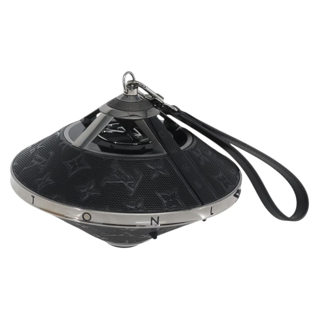 Black Horizon Light Up Speaker QAC000 by Louis Vuitton with Dust Bags and Box: Black Horizon Light Up Speaker QAC000 by Louis Vuitton with Dust Bags and Box The Louis Vuitton Monogram Horizon Light Up Speaker in black features a sleek metal exterior and is part of the QAC000 pro