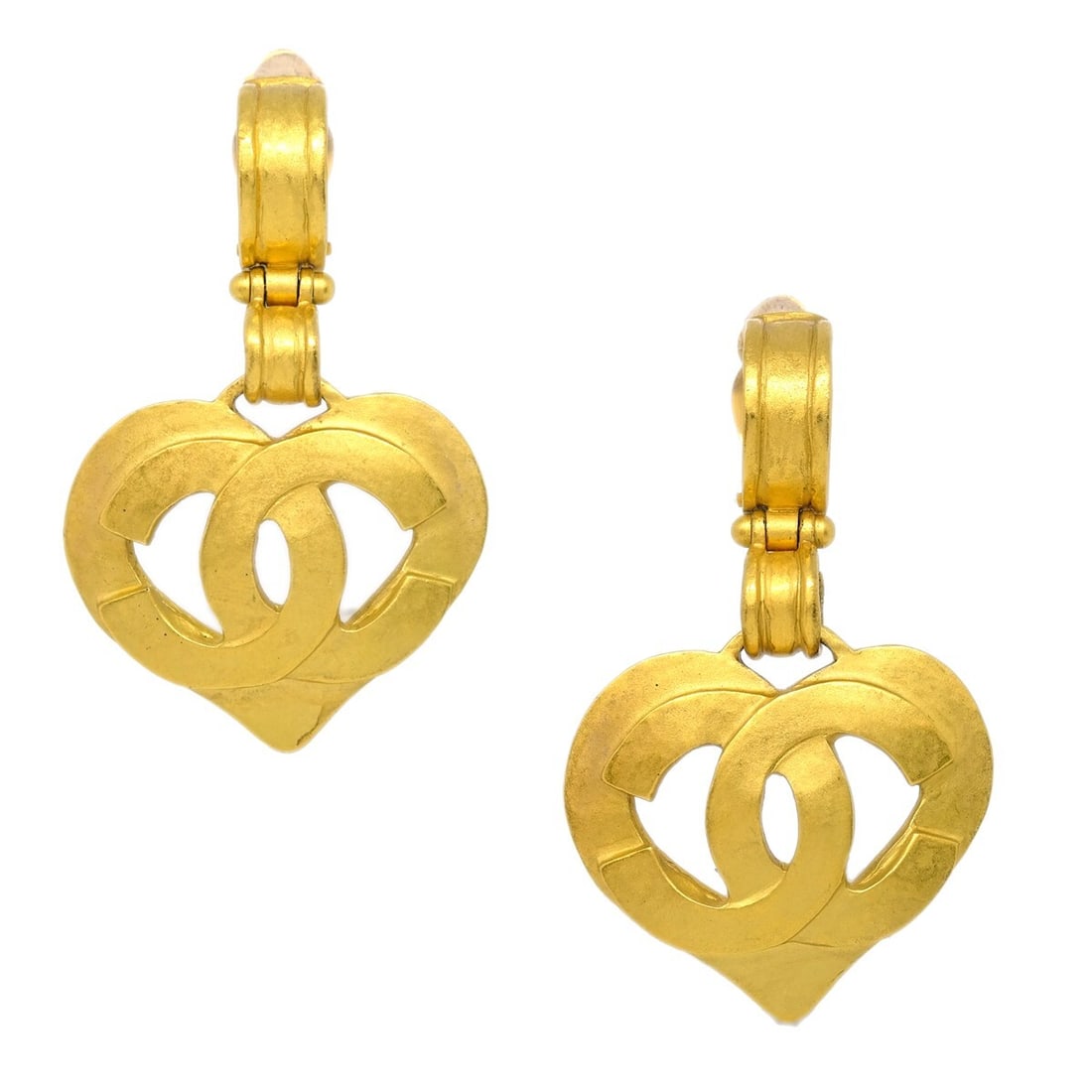 Chanel 95P Gold Plated Heart Dangle Clip-On Earrings: Chanel 95P Gold Plated Heart Dangle Clip-On Earrings Elegantly designed, these Chanel Dangle Heart Earrings showcase a sophisticated clip-on closure that offers both style and comfort. Crafted with go