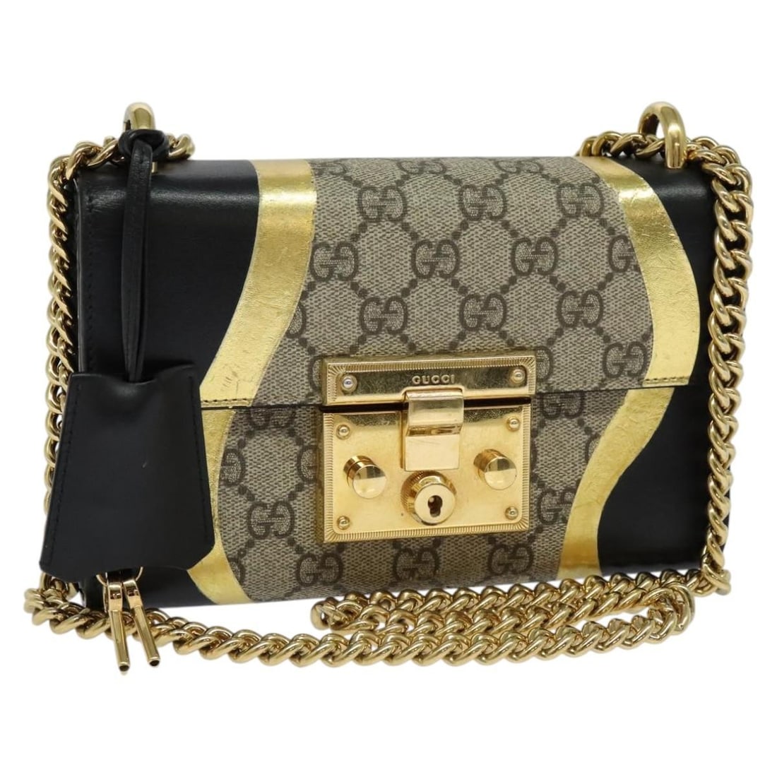 Beige Gucci Padlock Chain Shoulder Bag in GG Coated Canvas Leather: Beige Gucci Padlock Chain Shoulder Bag in GG Coated Canvas Leather This pre-owned Gucci Padlock Shoulder Bag features the iconic GG Supreme coated canvas and leather trim in beige. Designed for women,