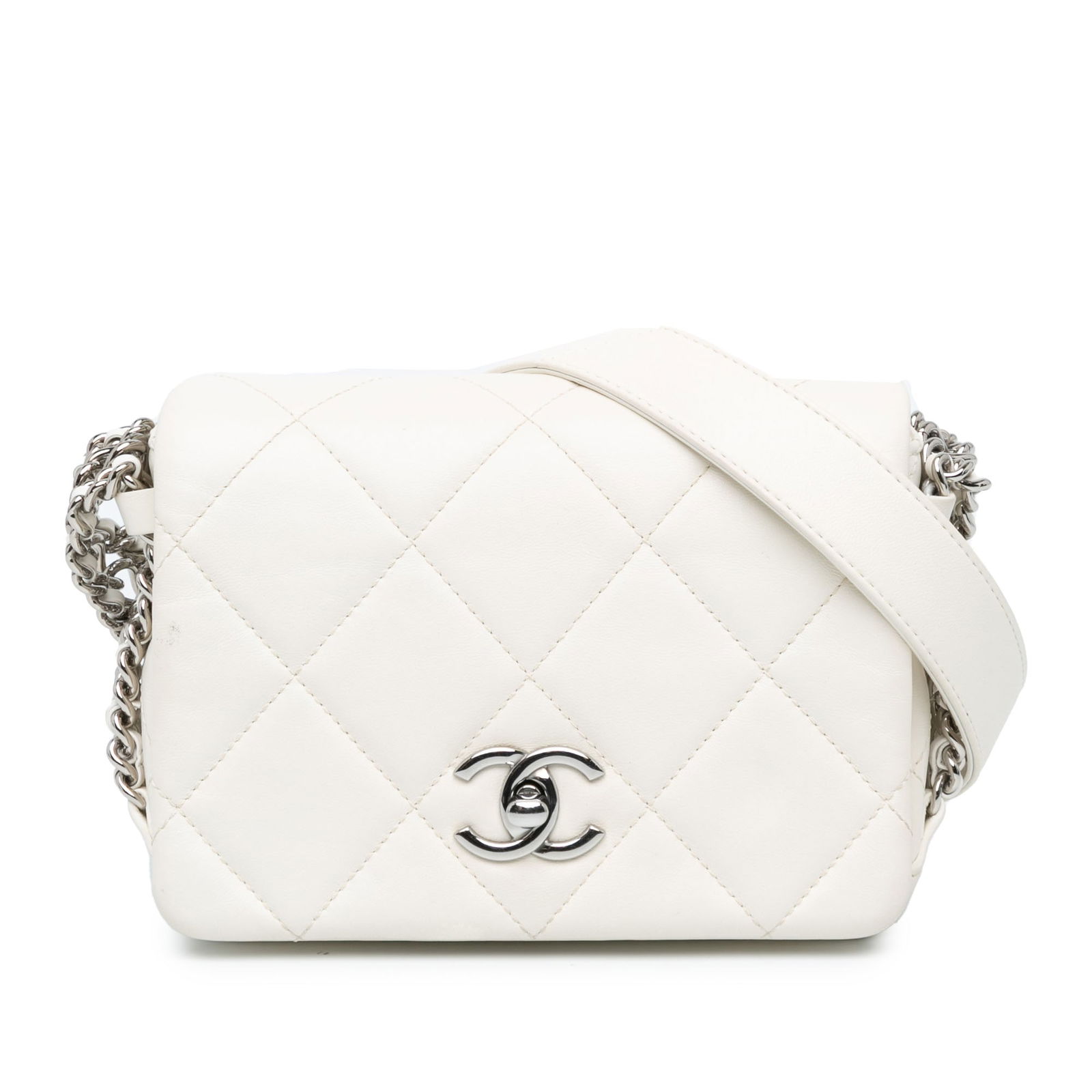 Chanel Mini Quilted Lambskin White Crossbody Bag: Chanel Mini Quilted Lambskin White Crossbody Bag Introducing the Chanel Mini Quilted Lambskin Chain Rows Flap, a stylish crossbody bag crafted from luxurious quilted lambskin leather. This elegant pie