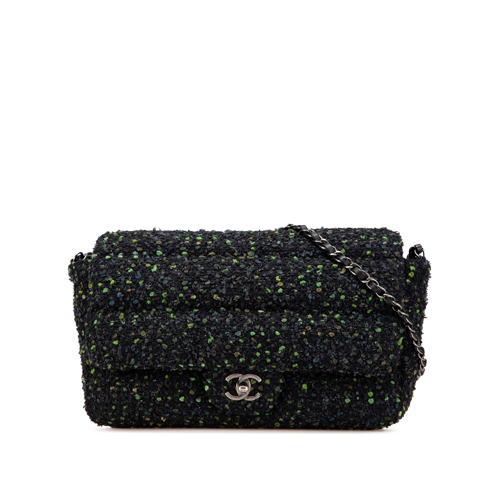 Chanel CC Tweed Flap Black Shoulder Bag with Leather Chain Straps: Chanel CC Tweed Flap Black Shoulder Bag with Leather Chain Straps This stylish Chanel CC Tweed Flap shoulder bag features a distinctive tweed body complemented by leather woven chain shoulder straps.