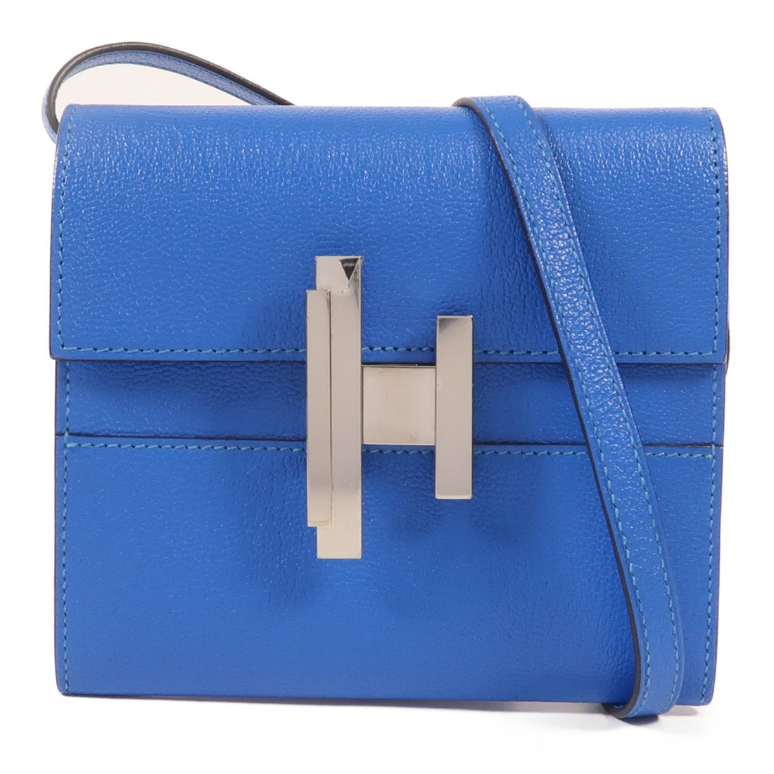 HERMES Cinhetic To Go Wallet Shoulder Bag Blue Goatskin: HERMES Cinhetic To Go Wallet Shoulder Bag Blue Goatskin Discover this elegant HERMES Cinhetic To Go Wallet Shoulder Bag, crafted from premium goatskin leather in a stunning blue hue. This stylish shou