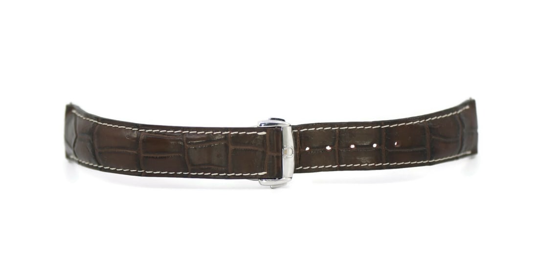 Authentic Omega Brown Leather Watch Strap 20mm: Authentic Omega Brown Leather Watch Strap 20mm Elevate your timepiece with this authentic Omega brown leather strap. Designed specifically for wristwatches, this strap features a classic brown color t