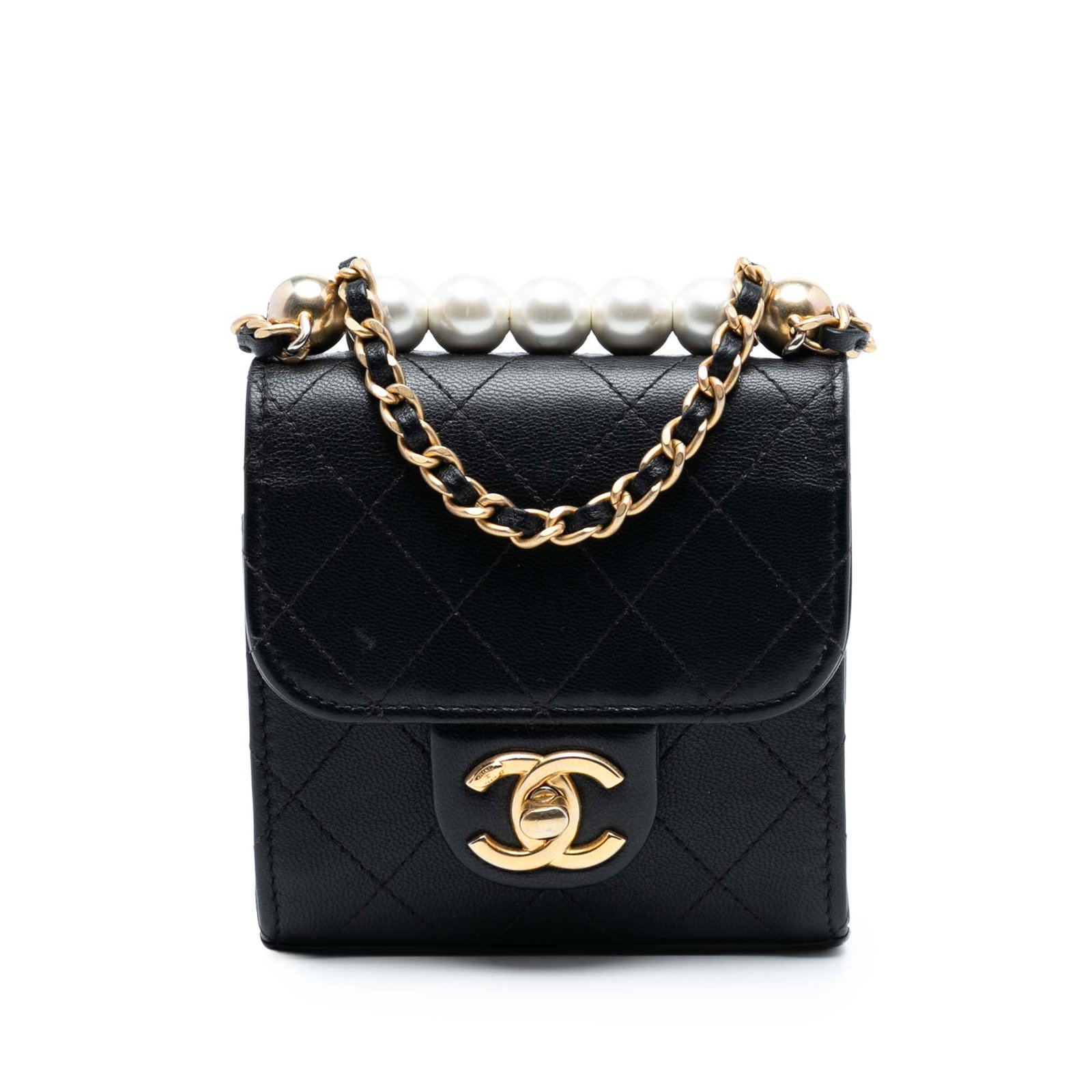 Chanel Mini Chic Pearls Quilted Goatskin Crossbody Clutch Bag: Chanel Mini Chic Pearls Quilted Goatskin Crossbody Clutch Bag This Chanel Mini Goatskin Chic Pearls Clutch On Chain is a crossbody bag crafted from quilted goatskin leather with faux pearl detailing.