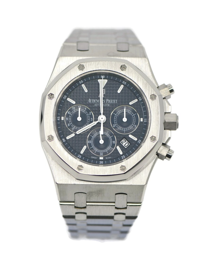 Royal Oak 25860ST Automatic Chronograph Steel Wristwatch With Box: Royal Oak 25860ST Automatic Chronograph Steel Wristwatch With Box This Audemars Piguet Royal Oak Chronograph is a pre-owned luxury wristwatch featuring a stainless steel case and band. It is powered b