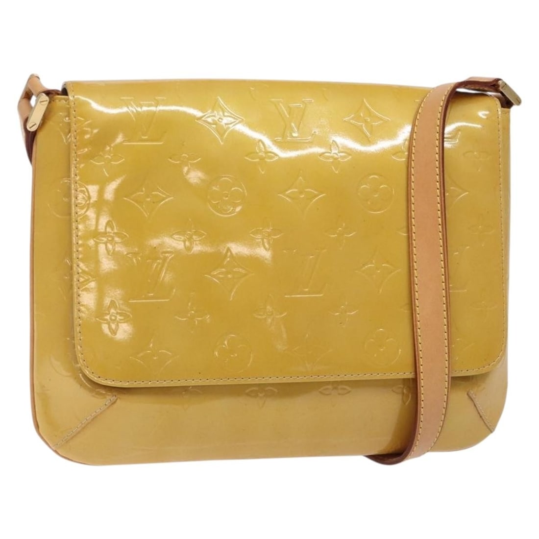 Thompson Street Monogram Vernis Patent Leather Beige Shoulder Bag by Louis Vuitton: Thompson Street Monogram Vernis Patent Leather Beige Shoulder Bag by Louis Vuitton This Louis Vuitton Thompson Street handbag features the signature Monogram Vernis finish in beige patent leather. Des
