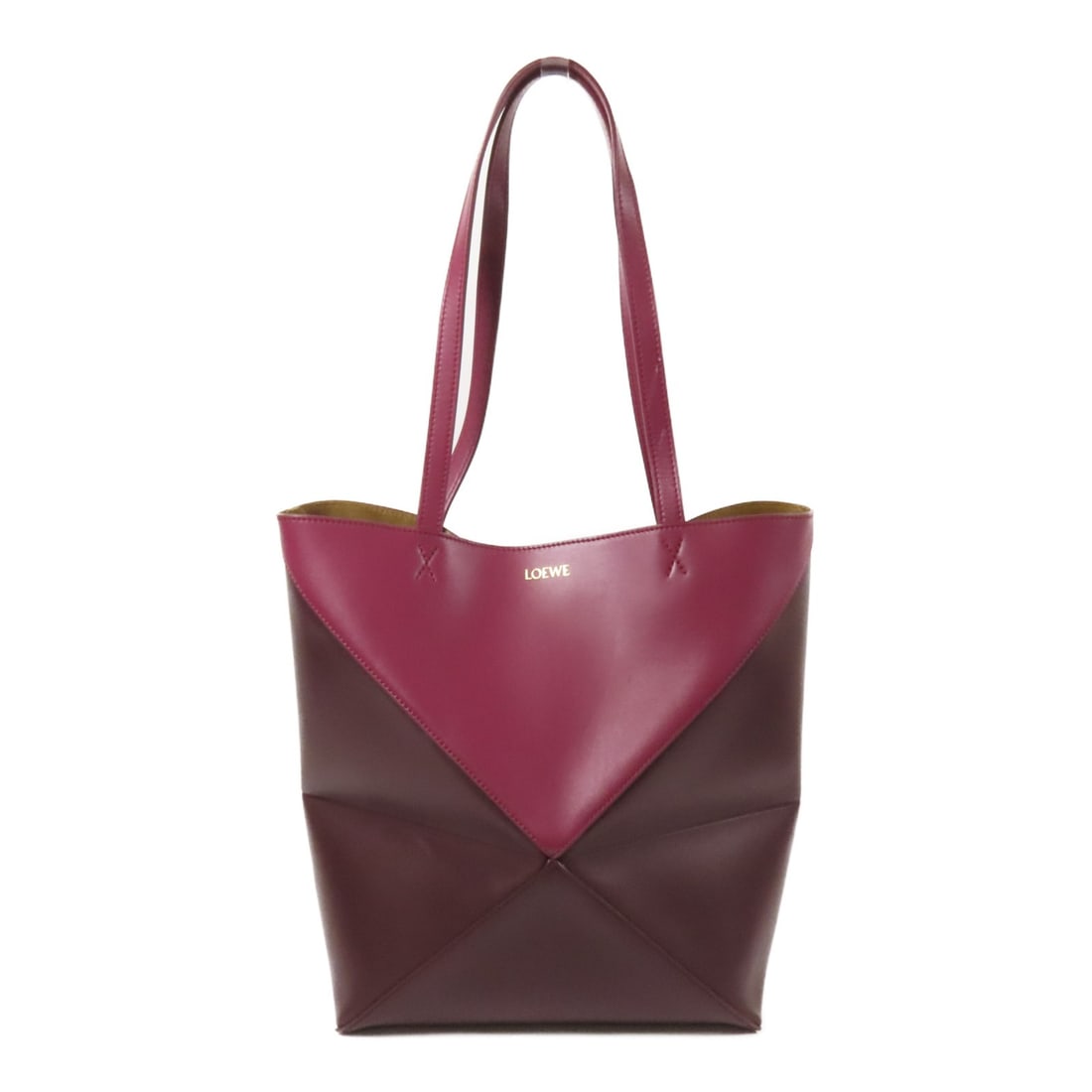 LOEWE Puzzle Fold Tote Bag Red Calfskin Leather Spain: LOEWE Puzzle Fold Tote Bag Red Calfskin Leather Spain Elevate your accessory collection with the LOEWE Puzzle Fold Tote Shoulder Bag, crafted from high-quality calfskin leather in a stunning red hue.