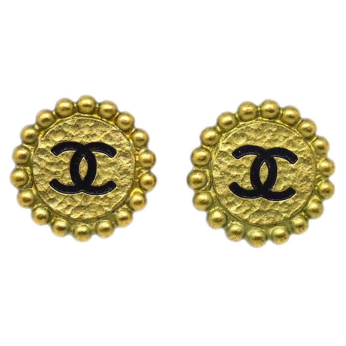 Chanel 95P Gold-Plated CC Button Clip-On Earrings: Chanel 95P Gold-Plated CC Button Clip-On Earrings Elevate your accessory collection with these stunning Chanel CC Button Earrings. Featuring a classic round shape and a luxurious gold-plated finish, t