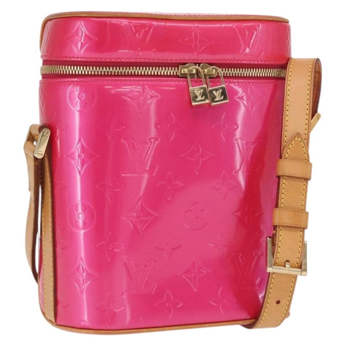 Louis Vuitton Vernis Sullivan Patent Leather Shoulder Bag Fuchsia M91259: Louis Vuitton Vernis Sullivan Patent Leather Shoulder Bag Fuchsia M91259 This Louis Vuitton Vernis Sullivan Vertical Bag in fuchsia pink features patent leather construction with a shoulder strap. The