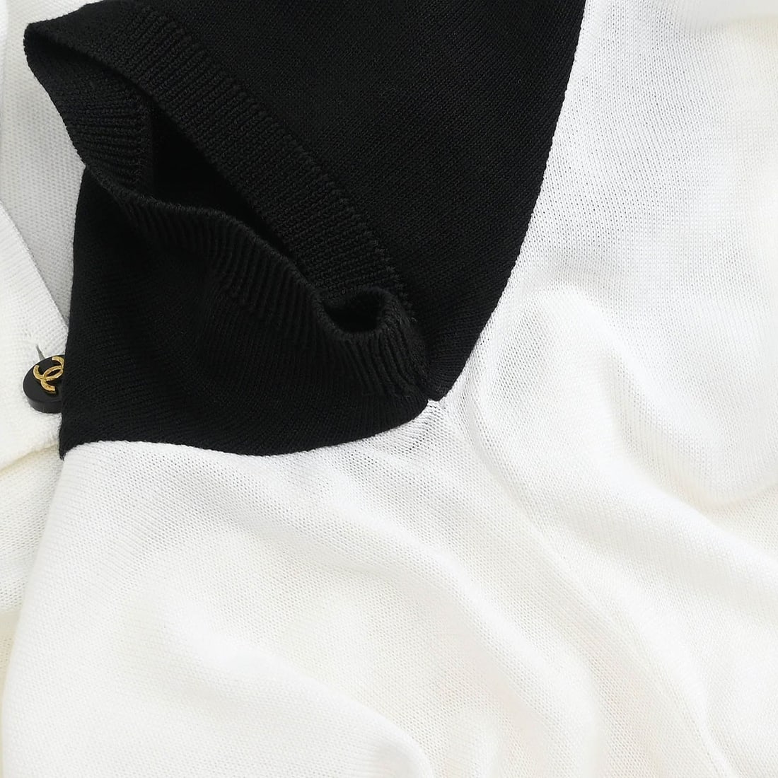 Chanel Vintage White Short Sleeve Cardigan Size 36 - 10