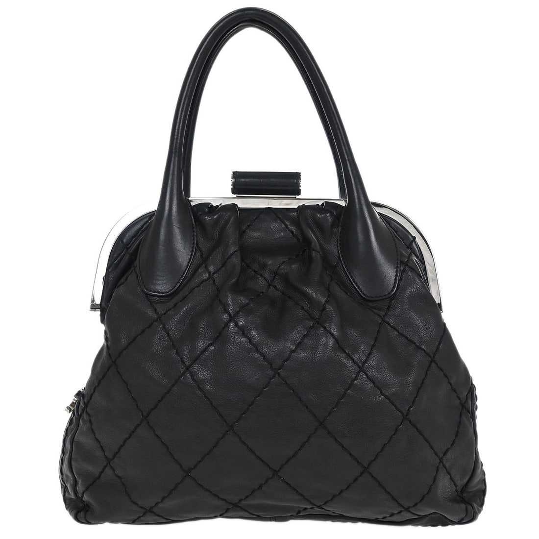 Chanel Quilted Leather Expandable Zip Around Bag Black: Chanel Quilted Leather Expandable Zip Around Bag Black This Chanel Expandable Zip Around Frame Bag is crafted from black leather and designed for women. It features a quilted pattern and an expandable