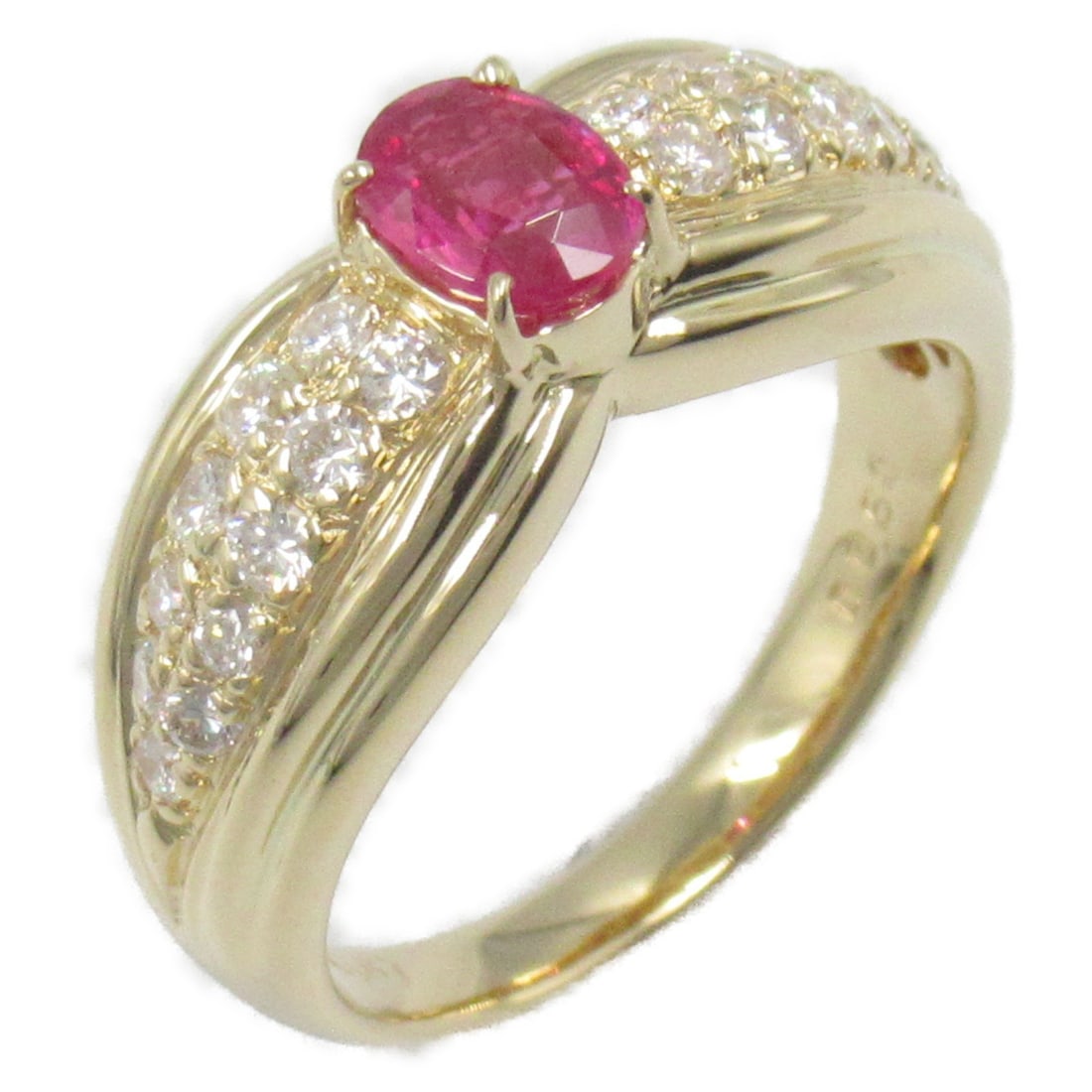 Jewelry Ruby Diamond Ring in 18K Yellow Gold US #6.5: Jewelry Ruby Diamond Ring in 18K Yellow Gold US #6.5 This exquisite Ruby Diamond Ring is crafted from high-quality 18K yellow gold, offering a luxurious and timeless design. The ring features a stunni