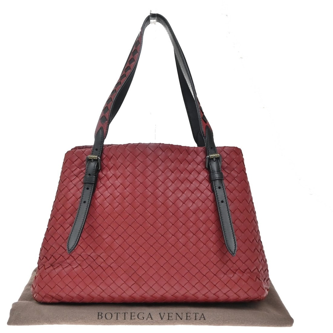 Red Leather Cesta Intrecciato Tote by Bottega Veneta: Red Leather Cesta Intrecciato Tote by Bottega Veneta This Bottega Veneta Cesta Intrecciato tote bag features a distinctive woven leather design in red, crafted for women. The bag is made from high-qua
