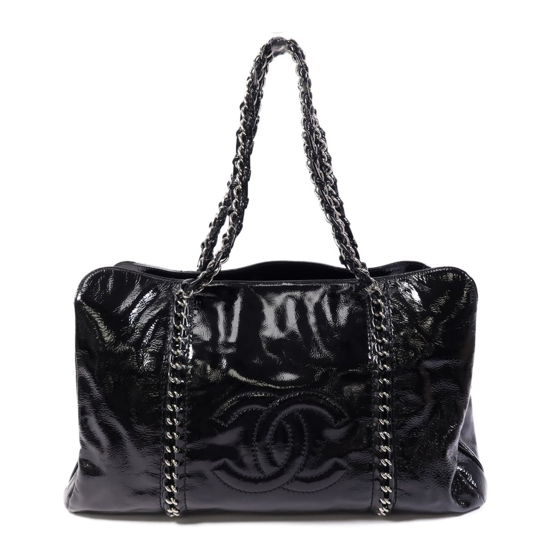 Chanel Black Patent Leather Shoulder Bag with Silver CC Logo: Chanel Black Patent Leather Shoulder Bag with Silver CC Logo This CHANEL shoulder bag features a black patent leather exterior with a classic CC design and silver-tone hardware. The bag offers a sophi