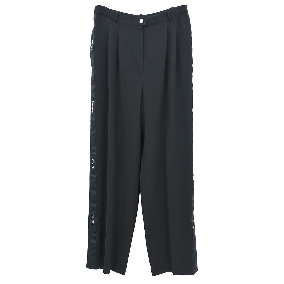 Chanel Black Wool Straight Pants Size 42 Vintage France: Chanel Black Wool Straight Pants Size 42 Vintage France These Chanel straight-leg pants are crafted from 100% wool in black, offering a classic and versatile addition to any wardrobe. Made in France,