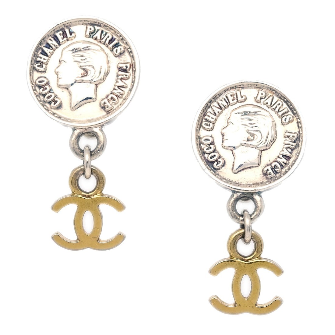 Chanel 97P Silver Clip-On Button Earrings Gold-Plated: Chanel 97P Silver Clip-On Button Earrings Gold-Plated Elevate your accessory collection with these exquisite Chanel Silver Dangle Earrings. Featuring a classic round shape, these button-style earrings