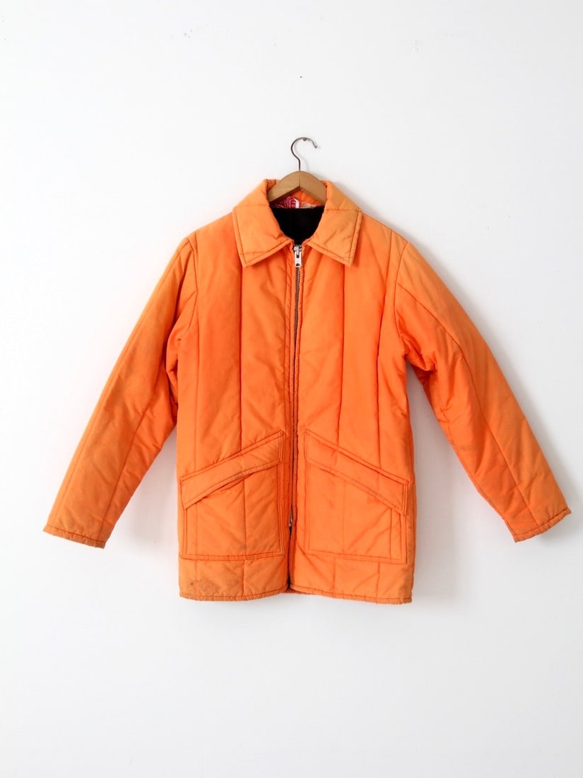Vintage Samco Thermal-Twins Neon Orange Hunting Jacket: Vintage Samco Thermal-Twins Neon Orange Hunting Jacket This vintage men's hunting jacket by Samco features a vibrant neon orange color and is designed for durability and style. The Thermal-Twins jacke