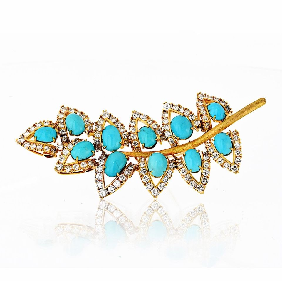 Vintage 1960s 18K Yellow Gold Leaf Brooch with 121 Diamonds: Vintage 1960s 18K Yellow Gold Leaf Brooch with 121 Diamonds Capture the essence of vintage elegance with this stunning Circa 1960's 18K Yellow Gold Turquoise Leaf Brooch. This exquisite piece features