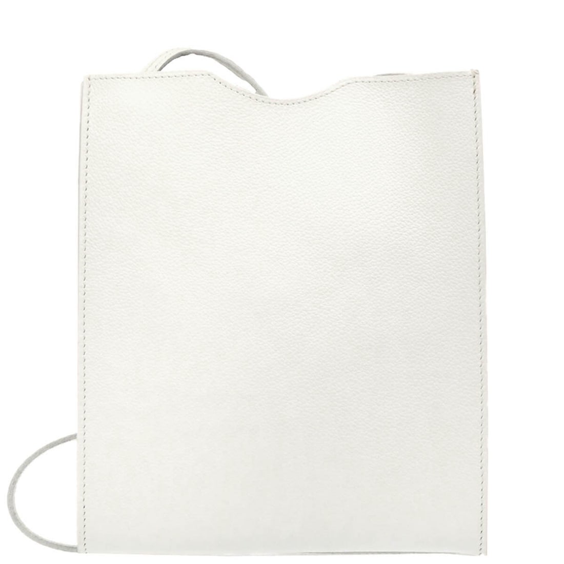 White Leather Onimaitou Bag by Hermes 16cm x 19cm x 1.5cm: White Leather Onimaitou Bag by Hermes 16cm x 19cm x 1.5cm This Hermes Onimaitou handbag is crafted from white leather and is designed for women. The exterior shows fair condition with scratches throug