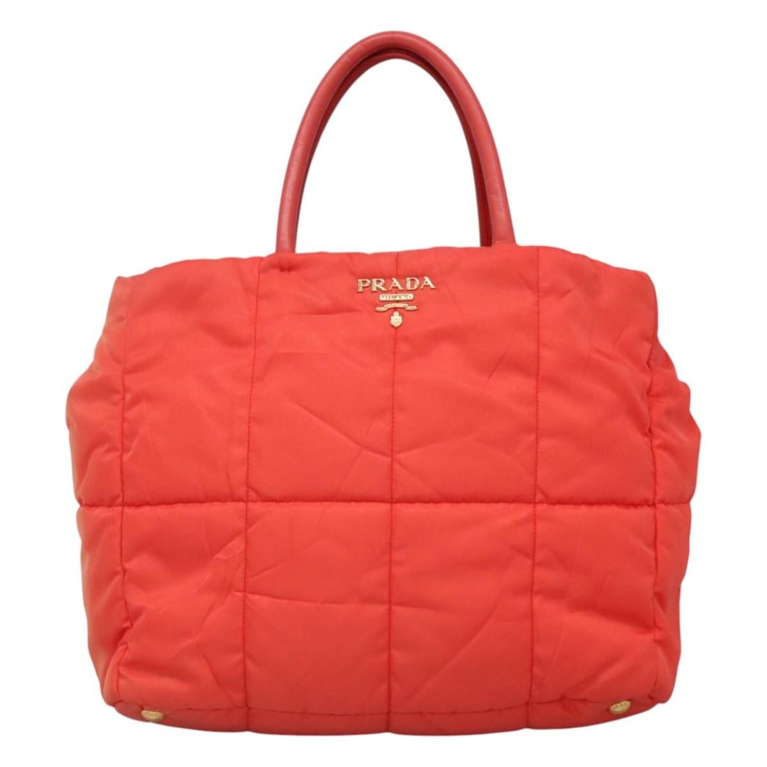 Prada Tessuto Quilted Orange Convertible Tote Bag Nylon: Prada Tessuto Quilted Orange Convertible Tote Bag Nylon This Prada Convertible Tote features a quilted Tessuto nylon exterior in orange, designed for women. The tote includes a shoulder strap and meta