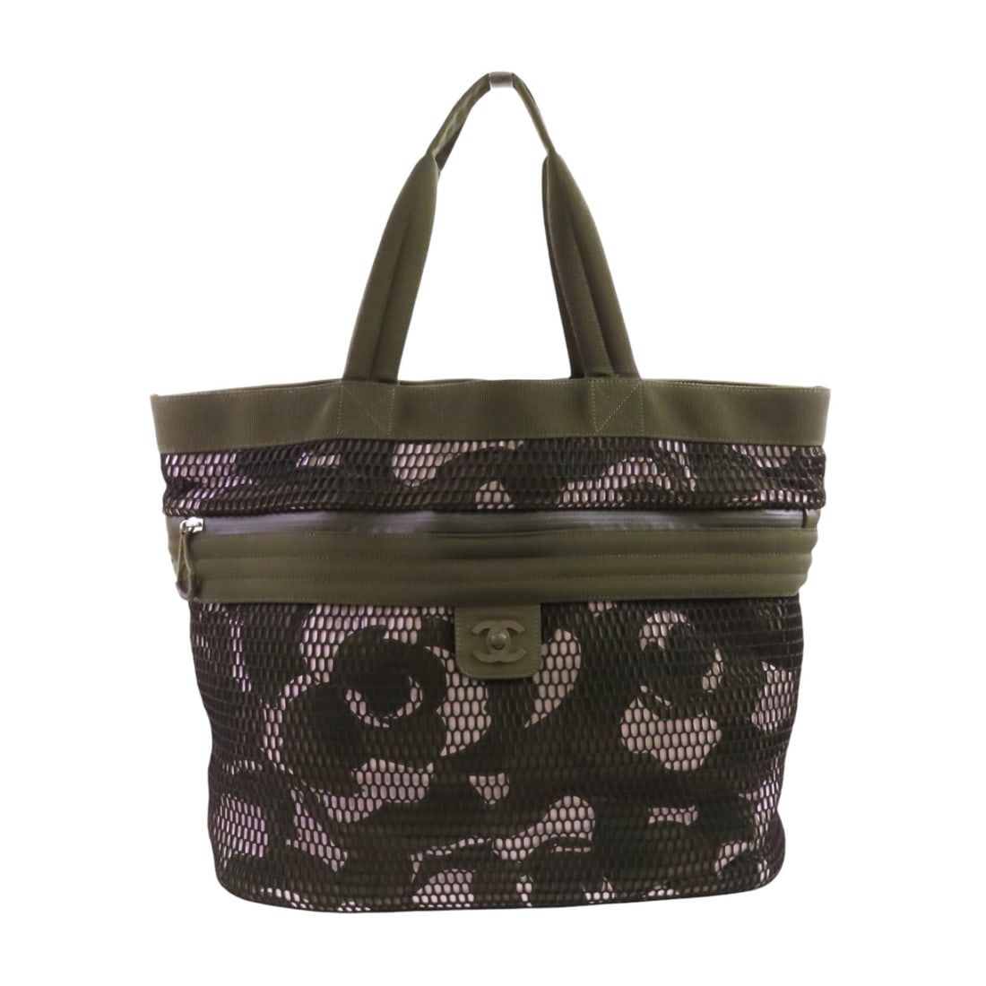 CHANEL Green Nylon Tote Bag with SHW: CHANEL Green Nylon Tote Bag with SHW This elegant CHANEL tote bag combines style and functionality, crafted from durable green nylon. With a spacious interior and a chic design, it is perfect for ever