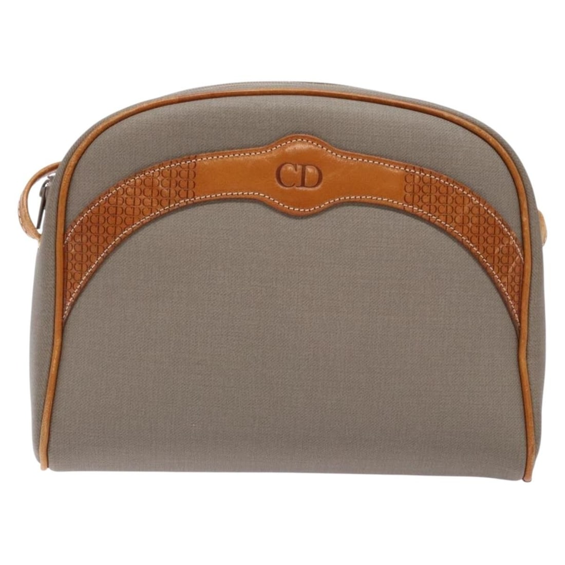 Christian Dior CD Gray Leather Shoulder Bag France 21cm: Christian Dior CD Gray Leather Shoulder Bag France 21cm This Christian Dior CD shoulder bag is crafted from gray leather and designed for women. The bag features a structured silhouette with a shoulde
